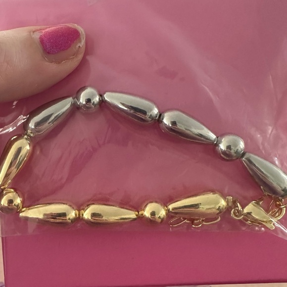 Beautiful two toned Love Poppy bracelet - Picture 3 of 4